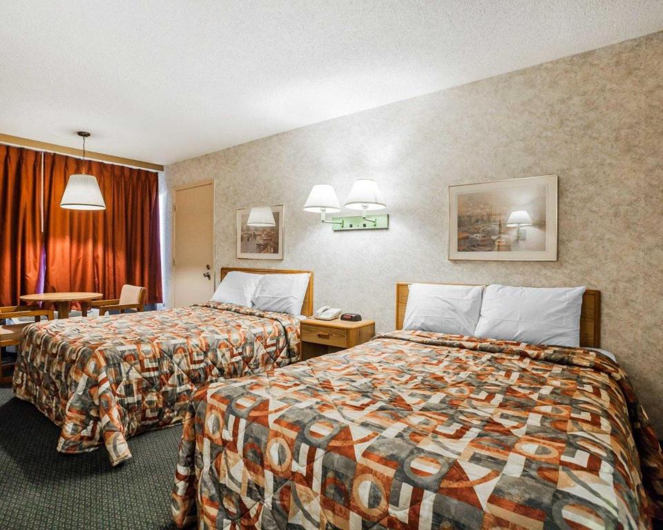 Econo Lodge Jefferson City Main image 1