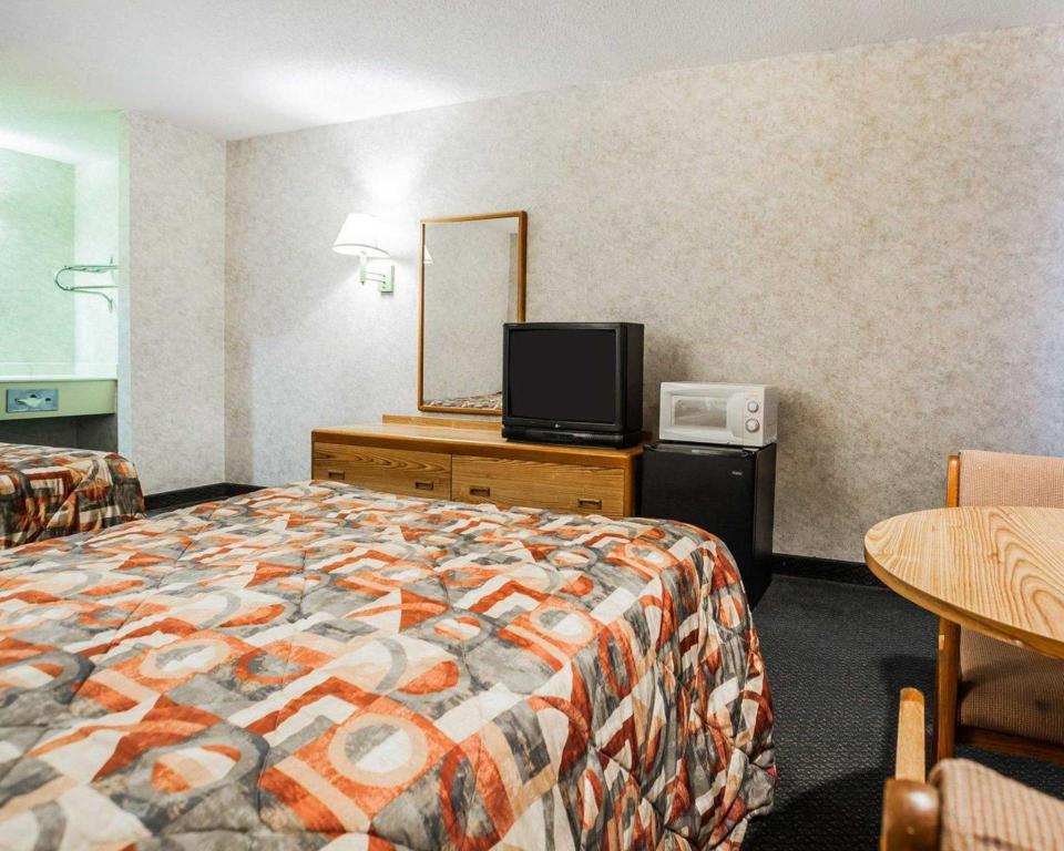 Econo Lodge Jefferson City Main image 2